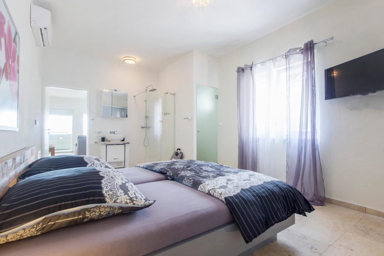 Appartamento Dalmata Lounge Starigrad Paklenica Esterno foto