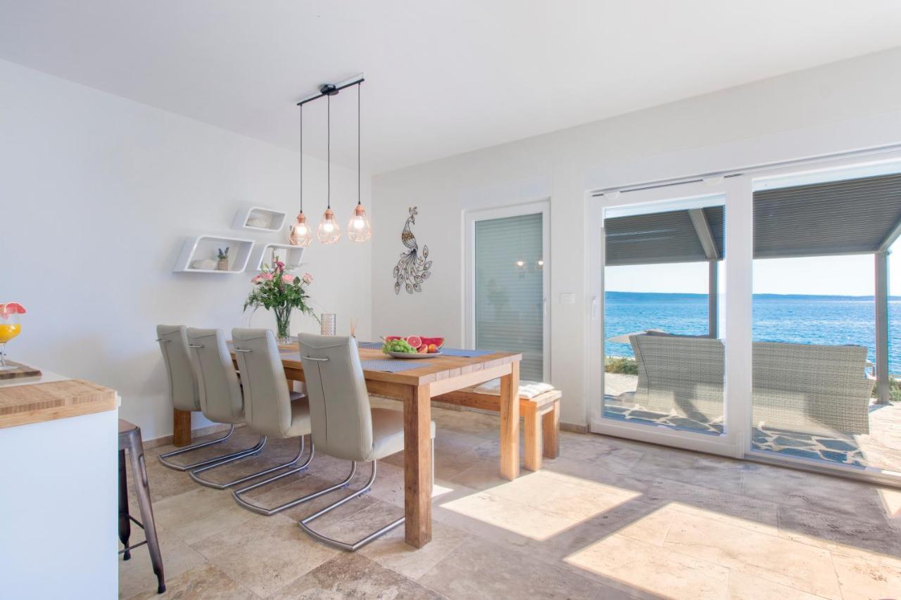 Appartamento Dalmata Lounge Starigrad Paklenica Esterno foto