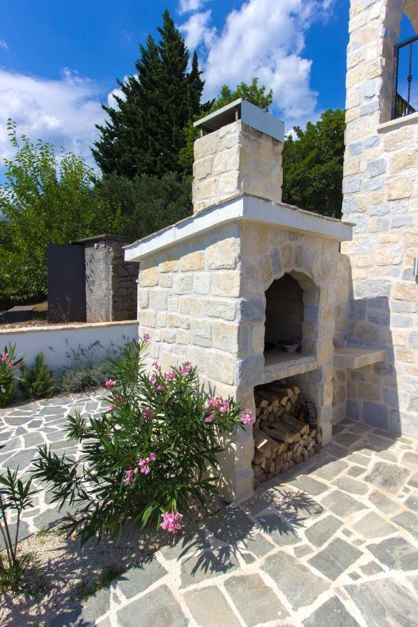 Appartamento Dalmata Lounge Starigrad Paklenica Esterno foto