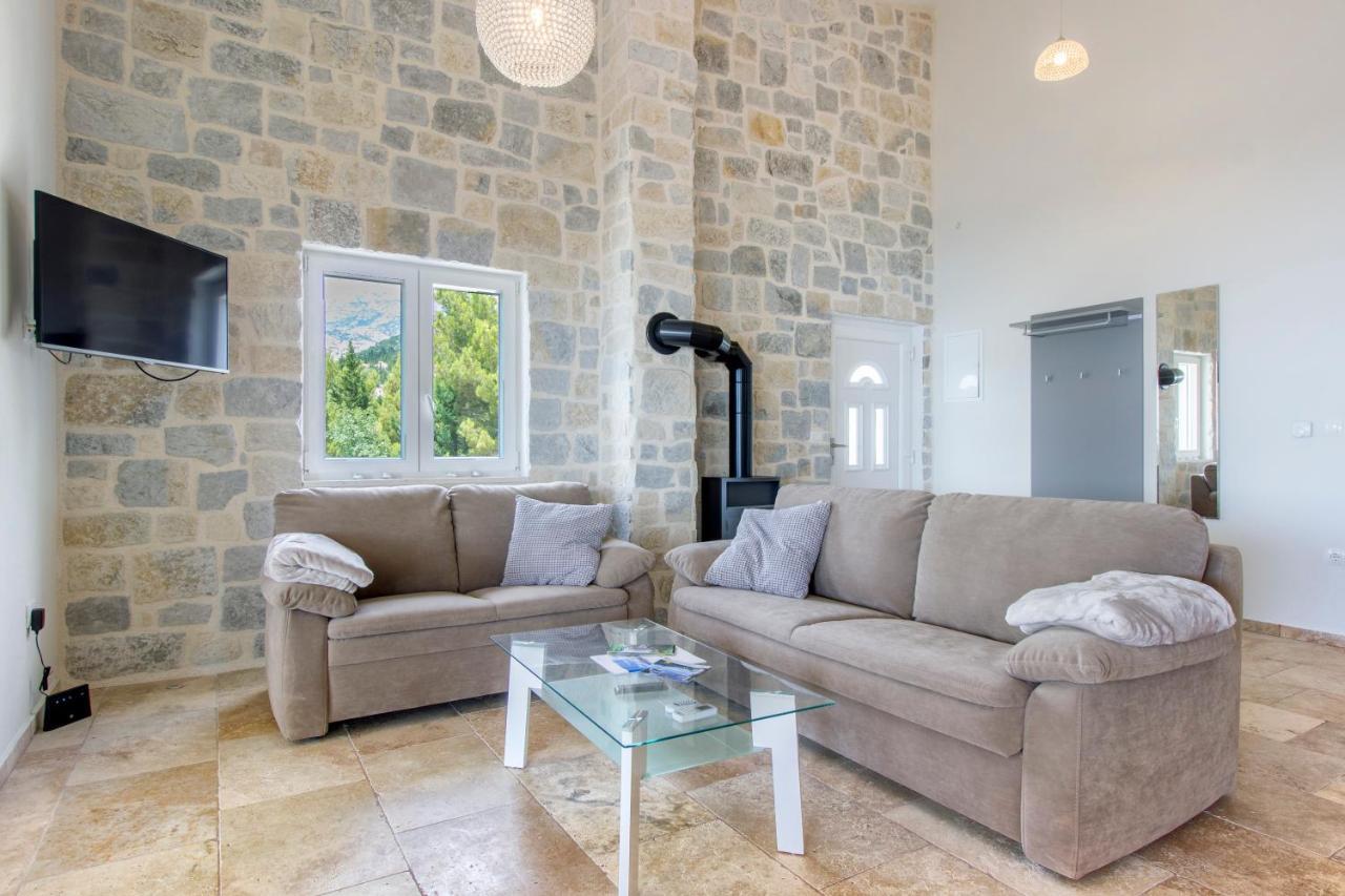 Appartamento Dalmata Lounge Starigrad Paklenica Esterno foto